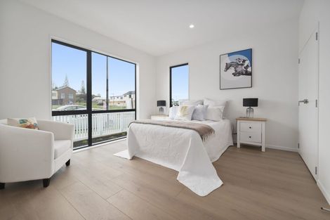 Photo of property in 20 Kaititiko Road, Rosehill, 2113