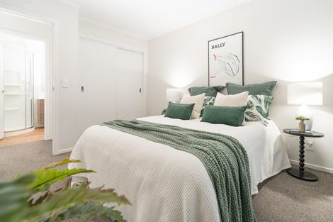Photo of property in 13a Huia Street, Tawa, Wellington, 5028