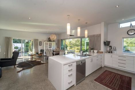 Photo of property in 3 Eagle Place, Martinborough, 5711