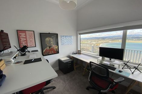 Photo of property in 8 Pari Tai Way, Houghton Bay, Wellington, 6023