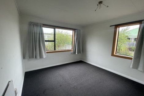 Photo of property in 115 Macandrew Road, South Dunedin, Dunedin, 9012