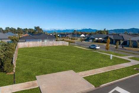 Photo of property in 2 Kittyhawk Road, Burleigh, 7201