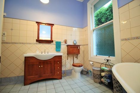 Photo of property in 2 Ure Street, South Hill, Oamaru, 9400