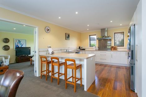 Photo of property in 15 Twin Willow Close, Cambridge, 3434