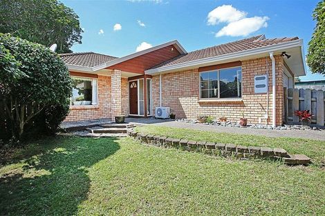 Photo of property in 35a Youngs Road, Papakura, 2110