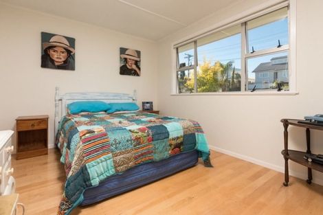 Photo of property in 34 Pitau Road, Mount Maunganui, 3116