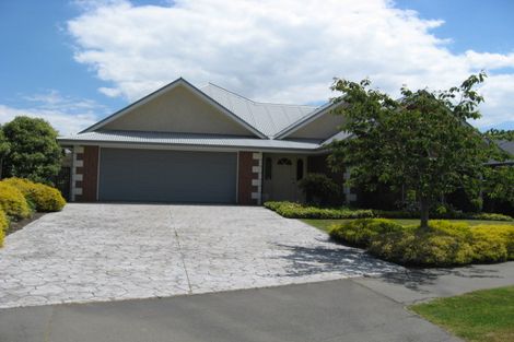 Photo of property in 35 Fairway Drive, Shirley, Christchurch, 8061