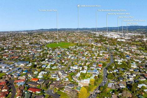 Photo of property in 209b Edmonton Road, Te Atatu South, Auckland, 0610