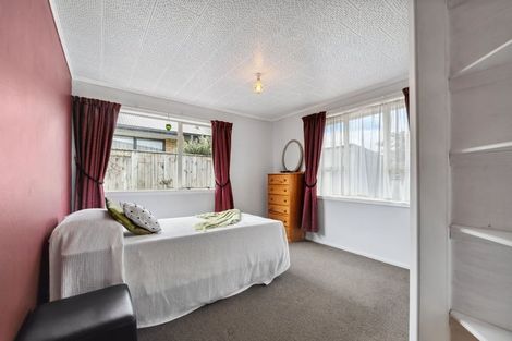 Photo of property in 7 Watters Row, Glen Avon, New Plymouth, 4312