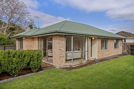 Photo of property in 14a Larch Place, Casebrook, Christchurch, 8051
