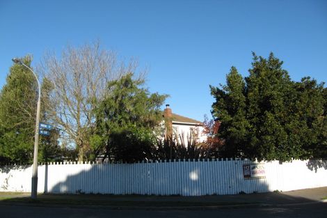 Photo of property in 82 Winters Road, Redwood, Christchurch, 8051