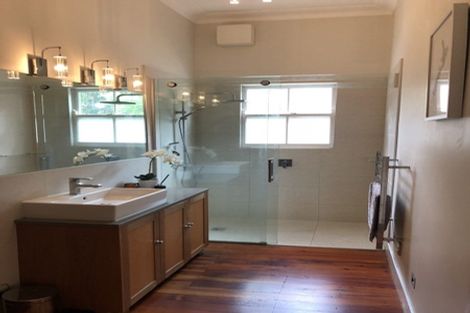 Photo of property in 1/47 Birkdale Road, Birkdale, Auckland, 0626