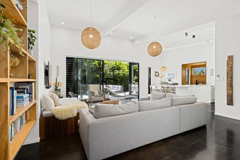 Photo of property in 10 Shearwater Lane, Point Wells, Warkworth, 0986