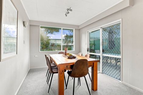 Photo of property in 31 Manuka Street, Castlecliff, Whanganui, 4501
