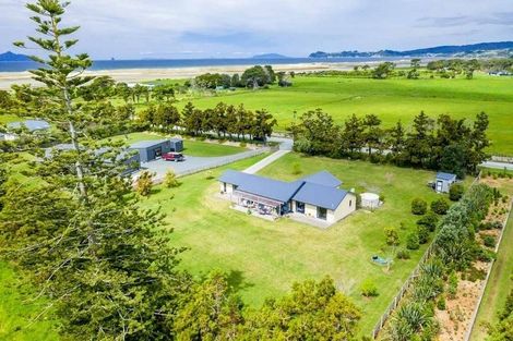 Photo of property in 25 Johnson Point Road, Waipu, 0582