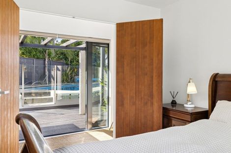 Photo of property in 5 Caversham Drive, Torbay, Auckland, 0630