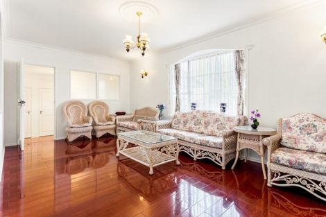Photo of property in 14 Renoir Street, West Harbour, Auckland, 0618