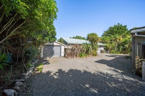 Photo of property in 60 Parihaka Road, Pungarehu, Opunake, 4685