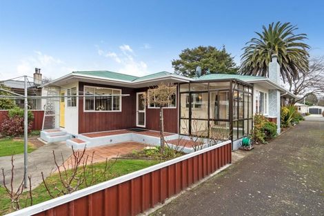 Photo of property in 12 Armstrong Avenue, Carterton, 5713