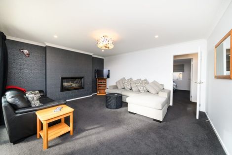 Photo of property in 5 Monarch Drive, Ashhurst, 4810