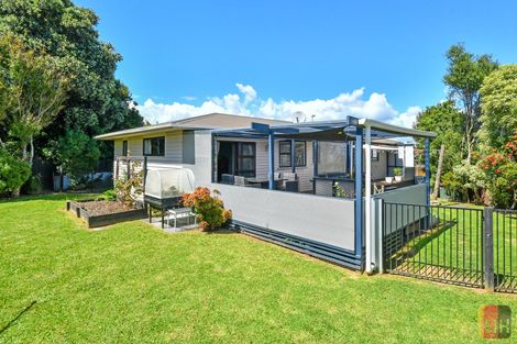 Photo of property in 8 Ainsdale Place, Manurewa, Auckland, 2102