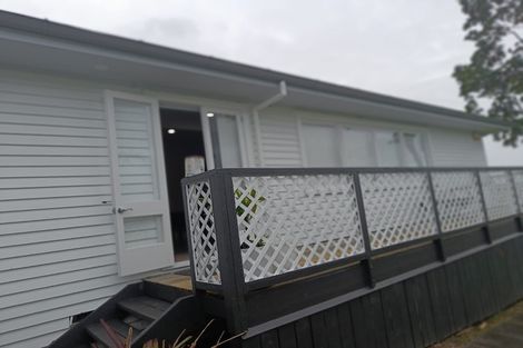 Photo of property in 105 Archibald Road, Kelston, Auckland, 0602