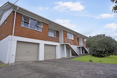 Photo of property in 3/68 Rua Road, Glen Eden, Auckland, 0602
