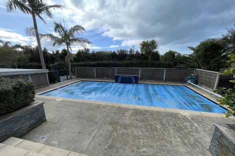 Photo of property in 2 Aotearoa Terrace, Murrays Bay, Auckland, 0630