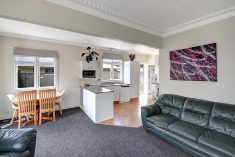 Photo of property in 19 Burns Street, Milton, 9220