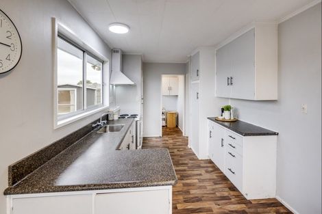 Photo of property in 15 Liverpool Crescent, Tamatea, Napier, 4112