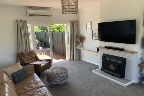 Photo of property in 14 Leveson Street, Strathmore Park, Wellington, 6022