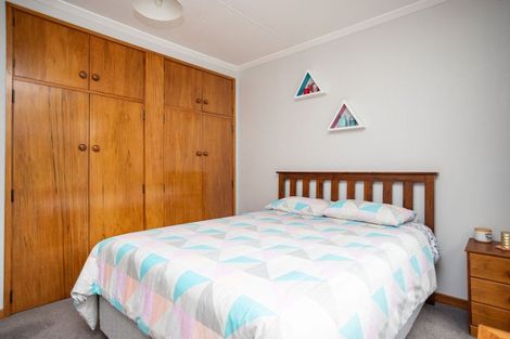 Photo of property in 27 Ruahine Street, Dannevirke, 4930