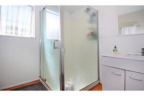 Photo of property in 2 Navigator Place, Papatoetoe, Auckland, 2025