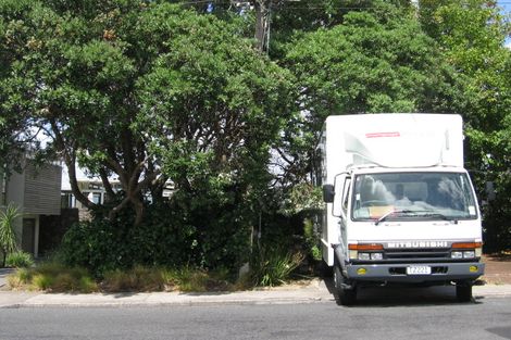 Photo of property in 29 Castor Bay Road, Castor Bay, Auckland, 0620