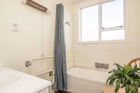 Photo of property in 132 Peel Street, Westport, 7825