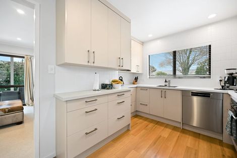 Photo of property in 120 Grey Street, Cambridge, 3434