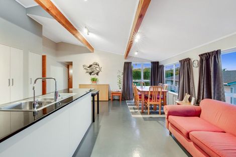 Photo of property in 11 Fairway Avenue, Red Beach, 0932