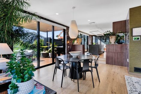 Photo of property in 12a Baring Terrace, Strandon, New Plymouth, 4312