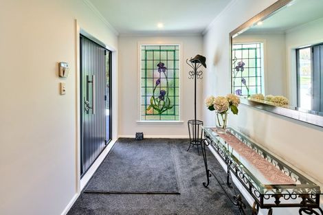 Photo of property in 5 Saint Francis Grove, Waterloo, Lower Hutt, 5011