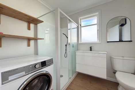 Photo of property in 12 Mertoun Terrace, Highbury, Wellington, 6012