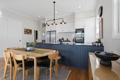 Photo of property in 25 Standish Street, Westown, New Plymouth, 4310