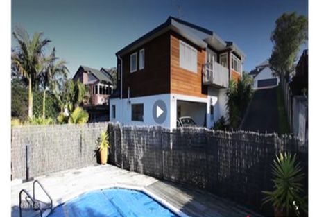 Photo of property in 6 Cayman Place, Unsworth Heights, Auckland, 0632