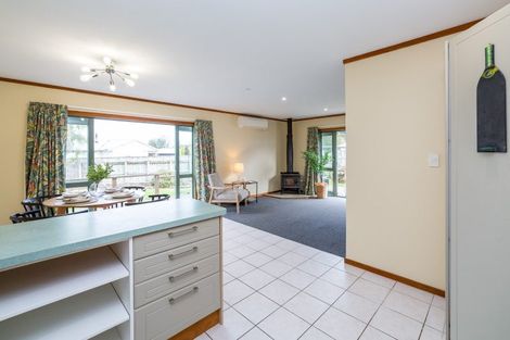 Photo of property in 3 Kowhai Grove, Featherston, 5710