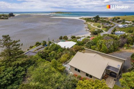 Photo of property in 47 Sheffield Street, Taieri Mouth, Brighton, 9091