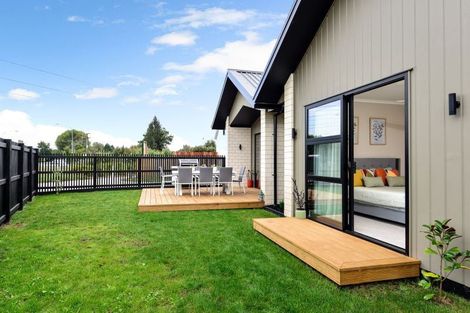 Photo of property in 2 Whakahaumako Road, Leamington, 3495