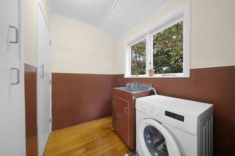 Photo of property in 56 Christmas Road, Manurewa, Auckland, 2102