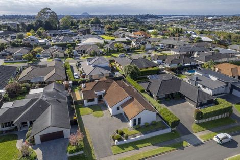 Photo of property in 39 Inverness Drive, Pyes Pa, Tauranga, 3112