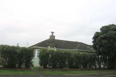Photo of property in 2 Pirie Crescent, Moera, Lower Hutt, 5010