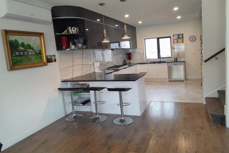 Photo of property in 36a Jandell Crescent, Bucklands Beach, Auckland, 2014