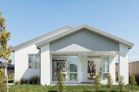 Photo of property in 48 Te Kio Crescent, Papamoa Beach, Papamoa, 3118